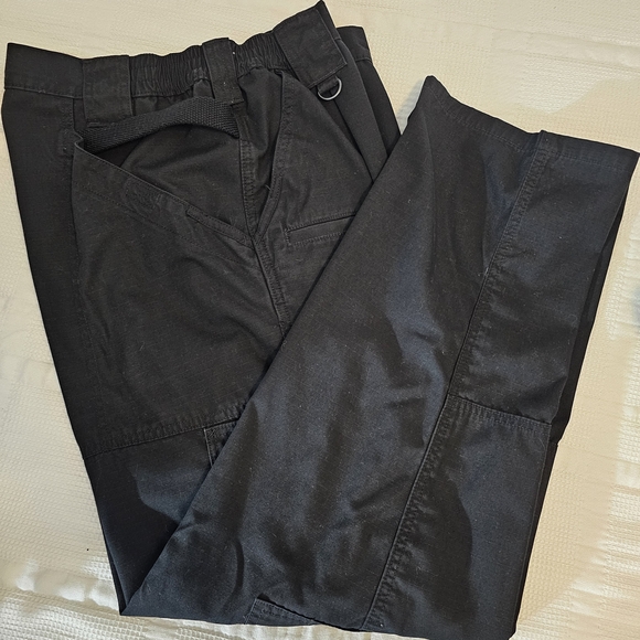 5.11 Tactical Men's Dark Cargo Pants - Picture 7 of 10